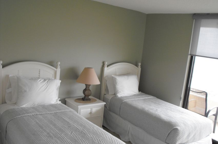Guest bedroom